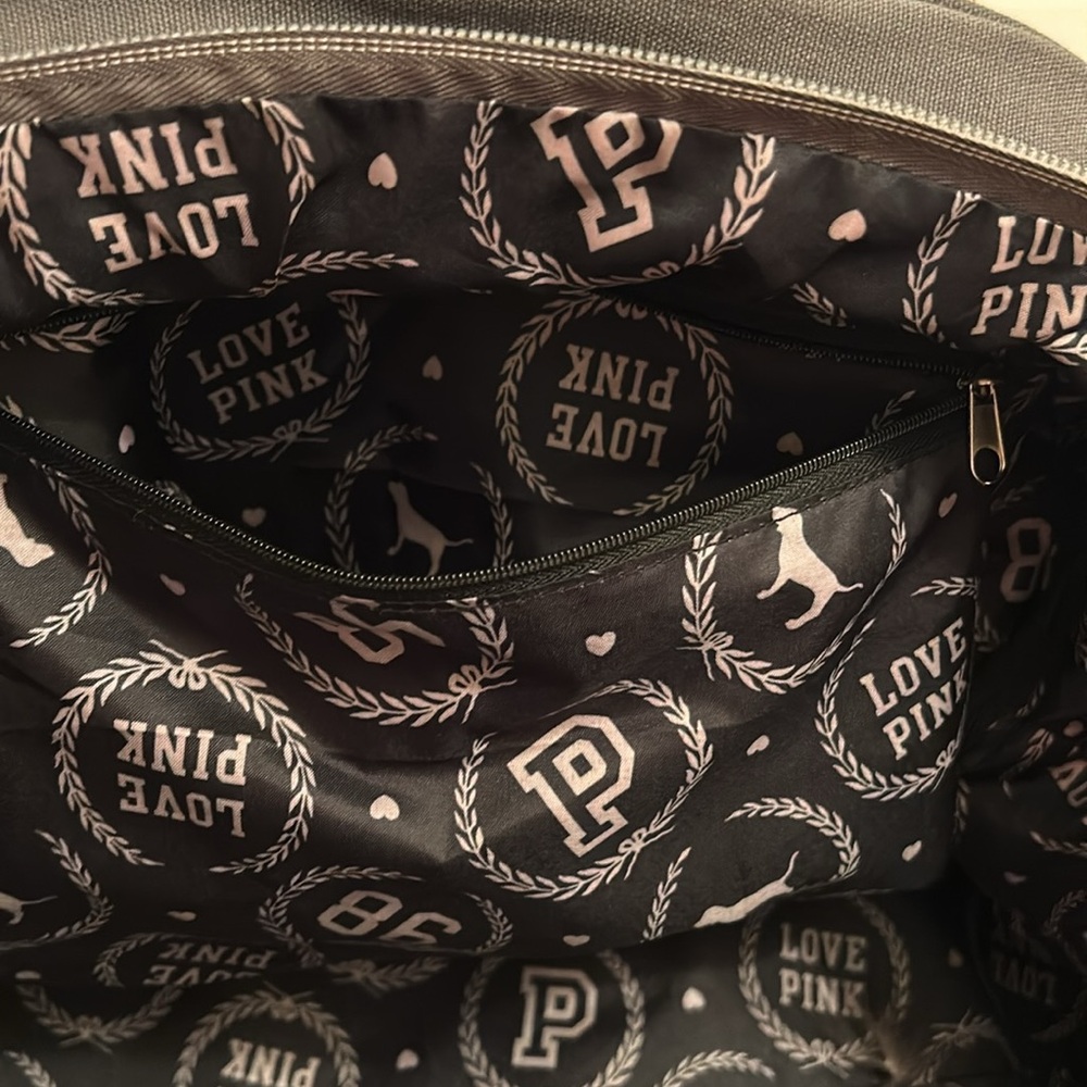 Rare Pink Victoria Secret Duffel Travel Bag - Picture 3 of 7